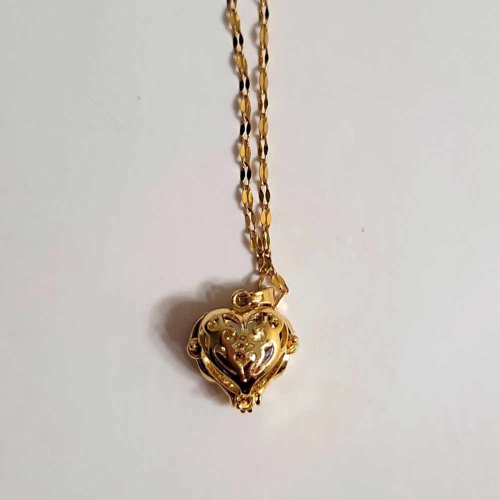Heart Shape Pendant Necklace Simulated Amethyst & Crystals 15-17 Inches NEW - Picture 4 of 12